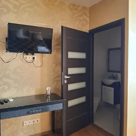 Panoramic View Apartment Poznyaky Kyiv Room photo
