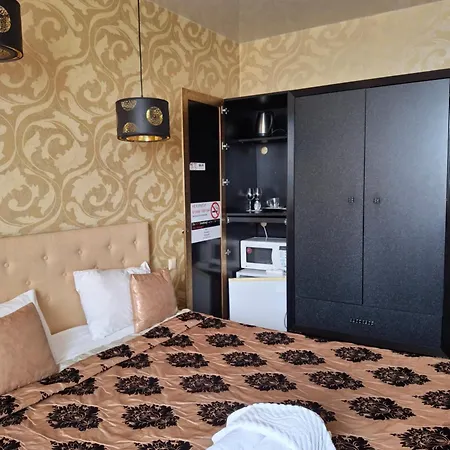 Panoramic View Apartment Poznyaky Kyiv Room photo