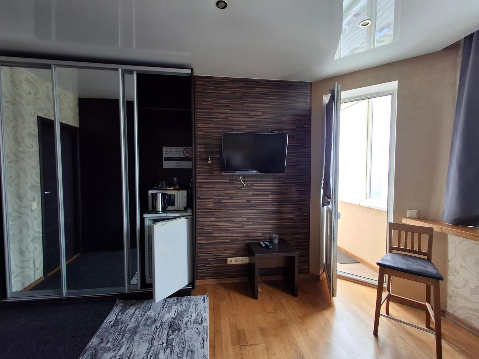 Apartment Panoramic View Poznyaky